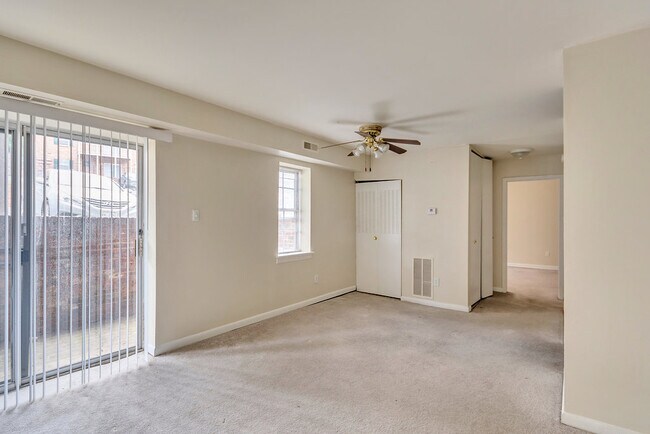 Foto del edificio - 535 Burgoyne Rd