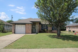 Building Photo - 4706 Ridgehaven Dr