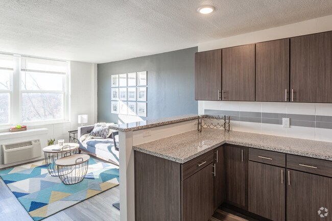 1HAB, 1BA - 575 ft² - Tower One