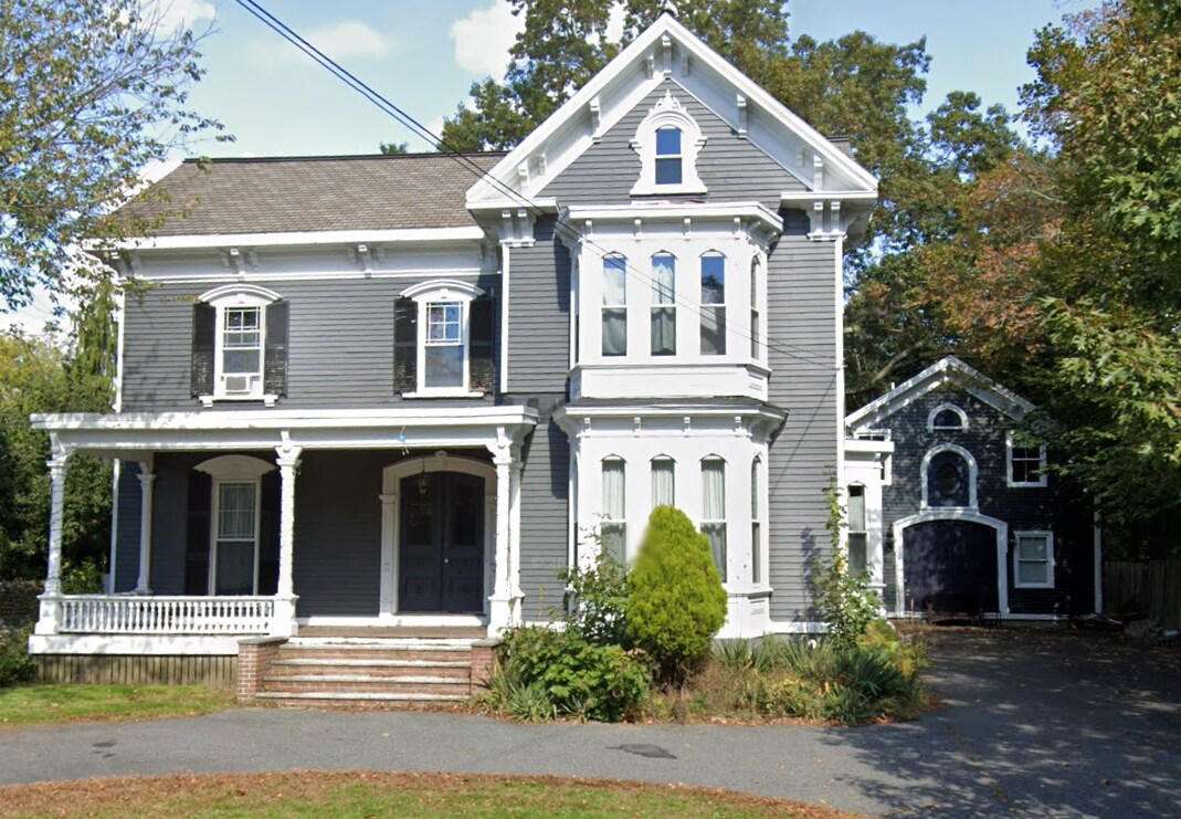 Primary Photo - 36 Summer St