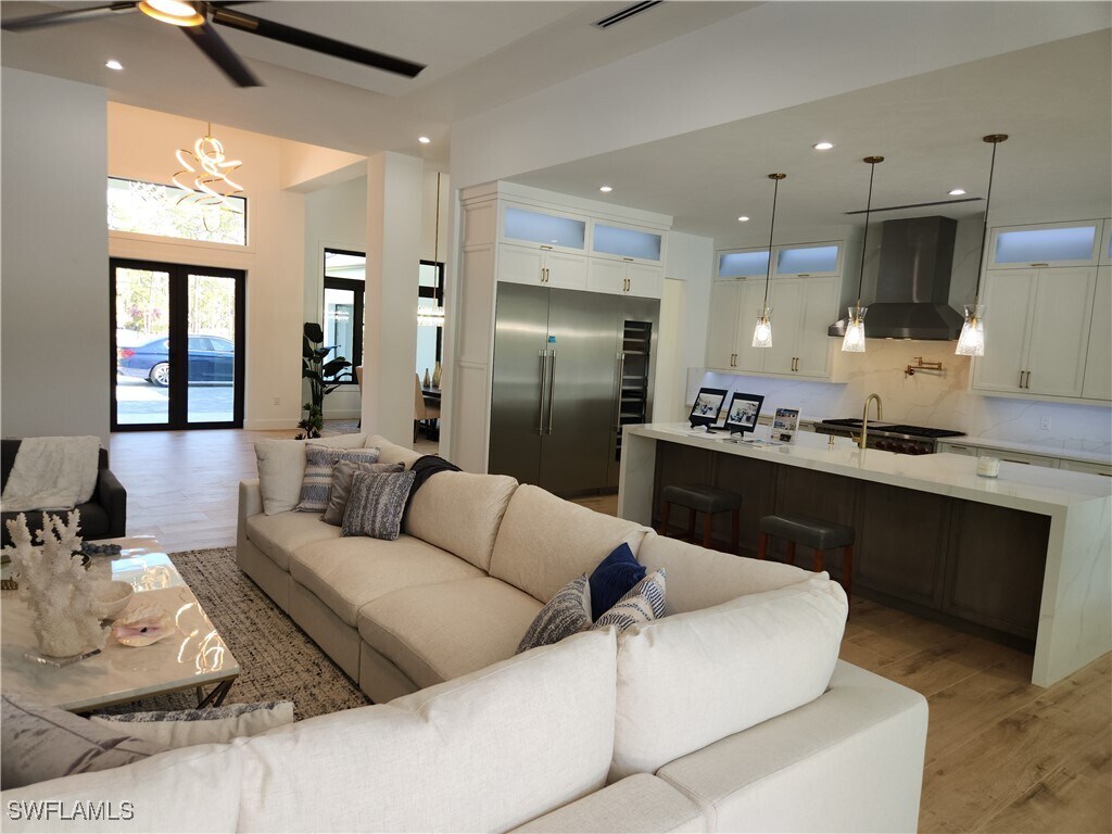 Foto principal - 1125 Oakes Blvd