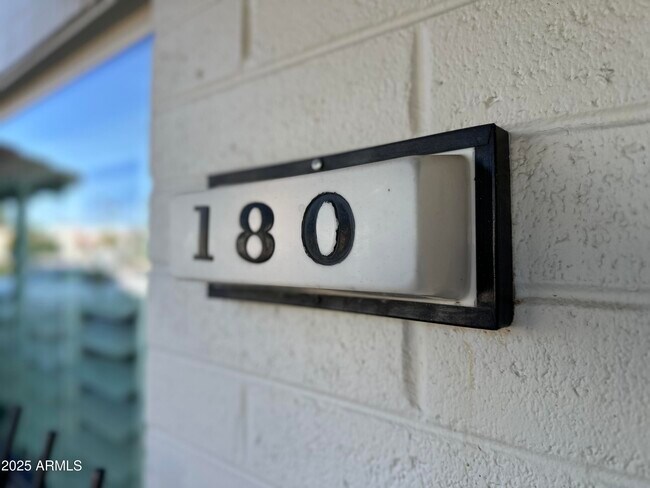 Foto del edificio - 4328 E Capri Ave