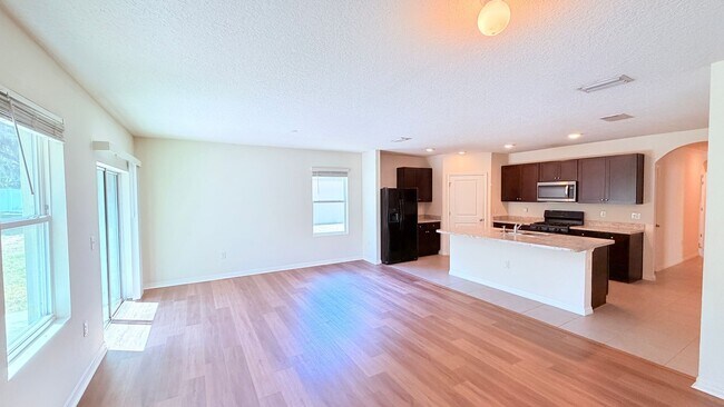 Foto del edificio - Available now! Amazing 4 Bedroom, 2 Bathroom Home in Wildwood!!