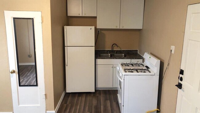 Foto del edificio - 817 5th Ave N