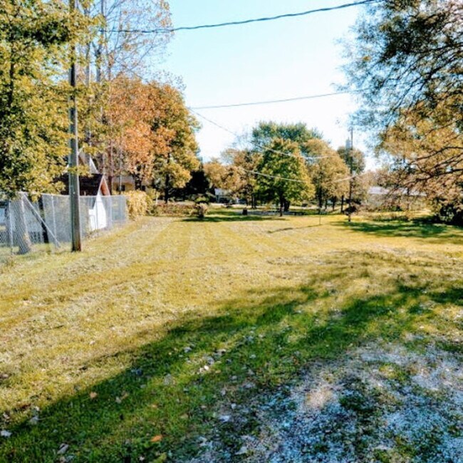 Building Photo - 3508 S Duff Ave