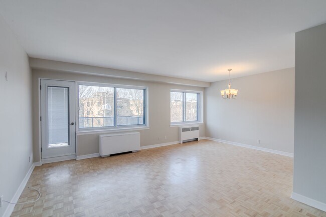 Photo du bâtiment - 4555 Av. Bonavista