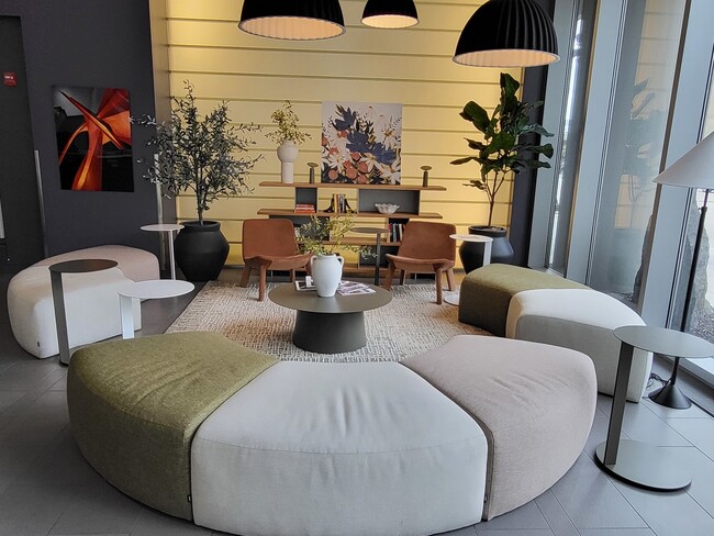 Building Photo - 235 W Van Buren St