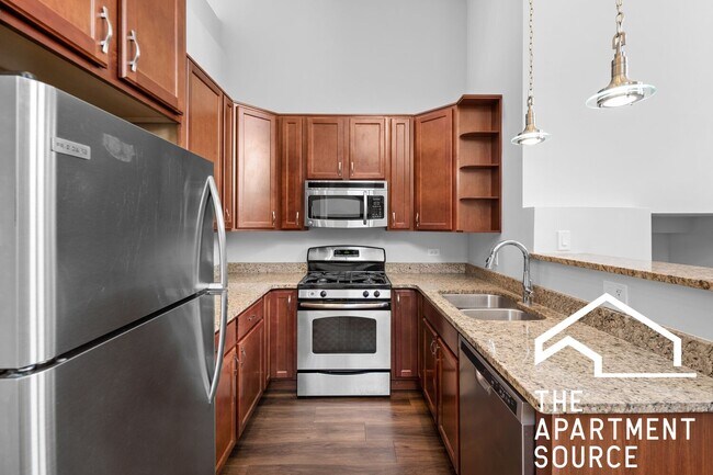 Foto del edificio - 2707 W Augusta Blvd