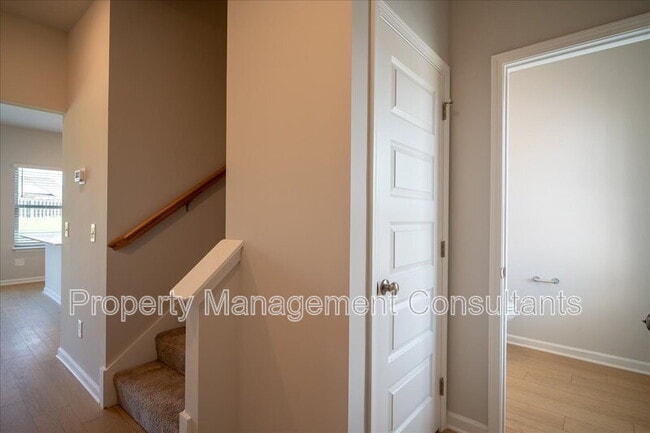 Building Photo - 22857 Dashwood Ln