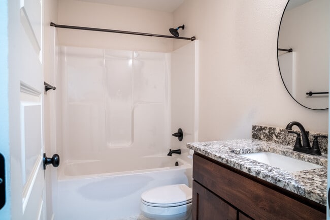 Building Photo - 2382 Athens St