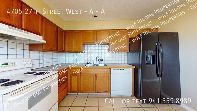 Foto del edificio - 4705 27th St W