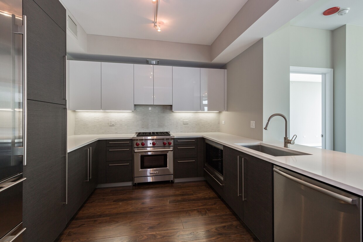 Foto principal - 1201 S Prairie Ave