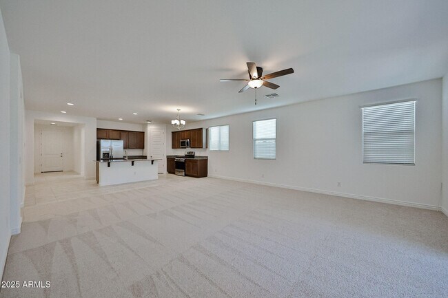 Foto del edificio - 8747 W Colter St