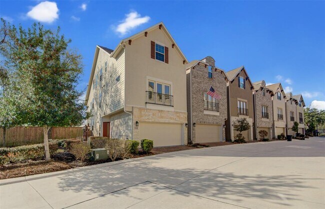 Building Photo - 1119 Shepherd Oaks Dr