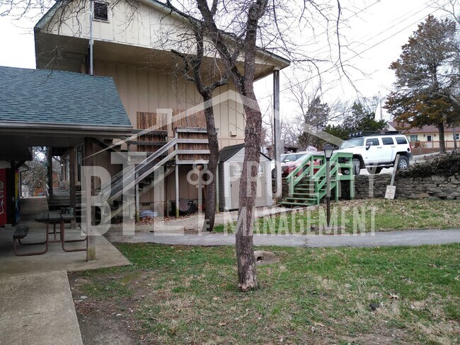 Foto del edificio - Cozy 1 bedroom Lake condo!!