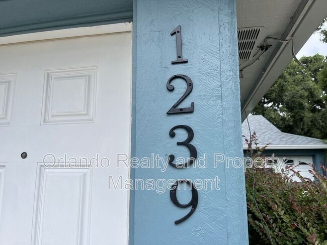 Foto del edificio - 1239 E Ridgewood St