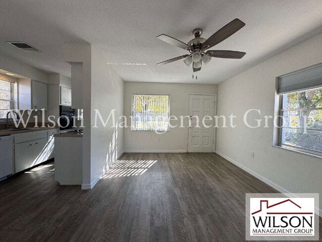 Building Photo - 629 Rugby St