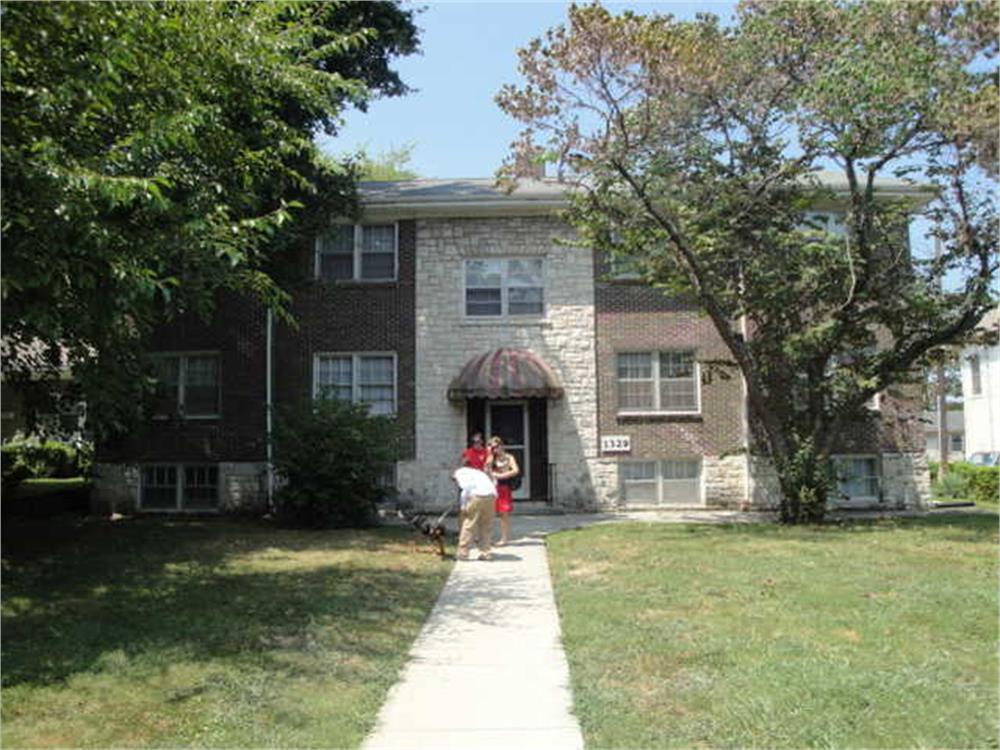 Primary Photo - 1329 College St
