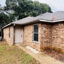 Building Photo - 15500 County Rd 1148