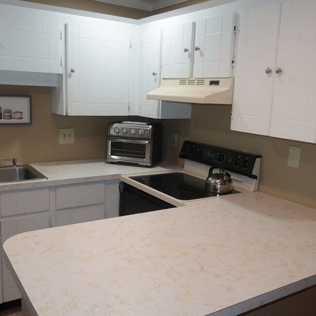 Foto del edificio - 1 Atkinson Dr