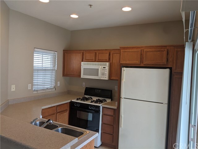 Building Photo - 26484 Arboretum Way