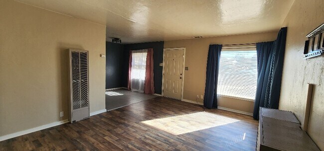 Foto del edificio - Charming 2 Bedroom 1 Bath Home in Vallejo Ready to Lease!