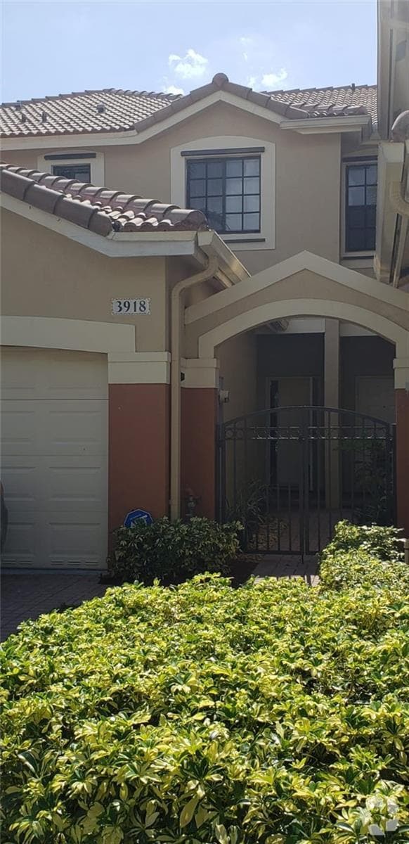 The Gardens Apartments under 2,500 Weston, FL 4 Rentals