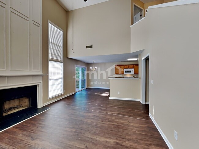 Building Photo - 3450 Ridgefair Dr