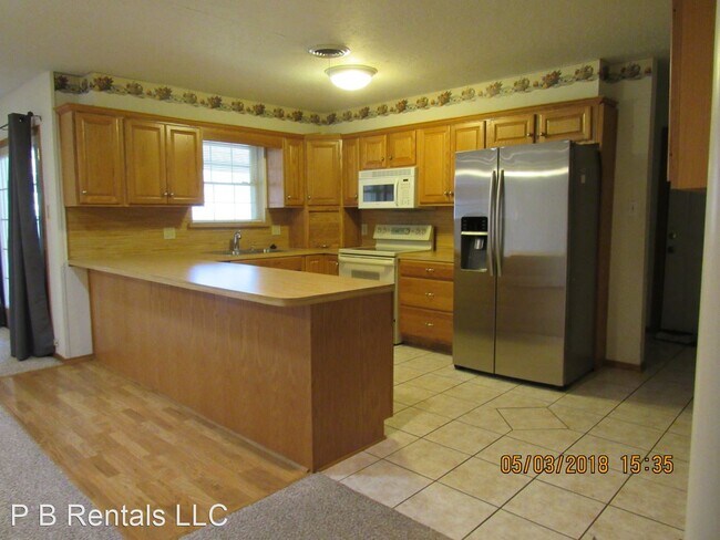 Building Photo - 3 br, 2 bath House - 302 NW Tanglewood Lane