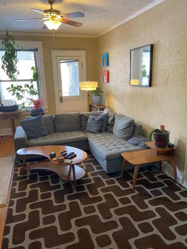 Living room - 1250 N Pearl St