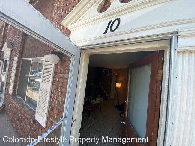 Foto del edificio - 2 br, 1.5 bath House - 901 Florida Road #10