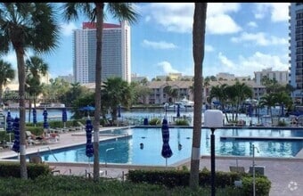 Building Photo - 600 Three Islands Boulevard