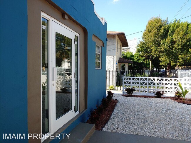 Foto del edificio - 4 br, 2 bath House - 1436 SW 3 ST