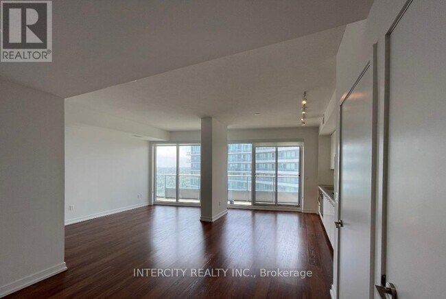 Building Photo - 117 McMahon Dr