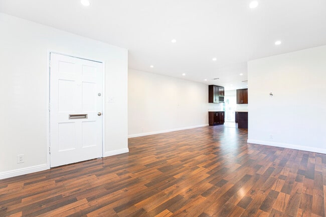 Building Photo - 17425 Emelita St