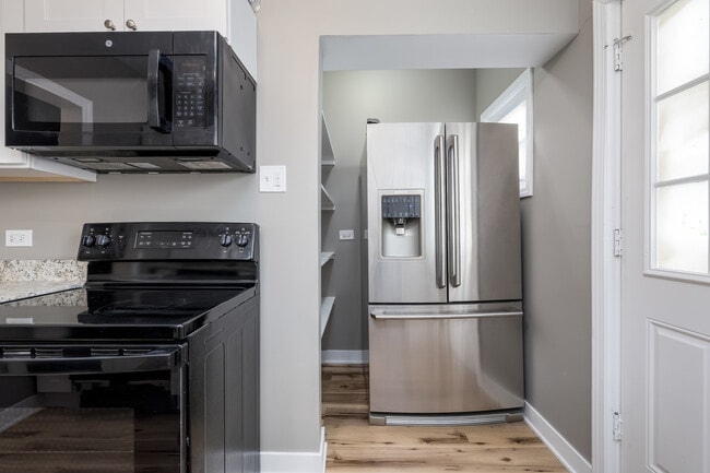 Building Photo - 4167 Eberly Ave