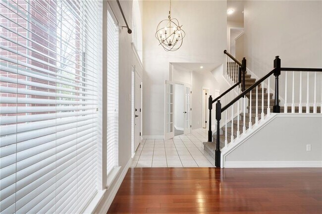 Building Photo - 15916 Two Rivers Cove