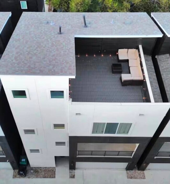 Foto del edificio - 502 Schweikhardt St