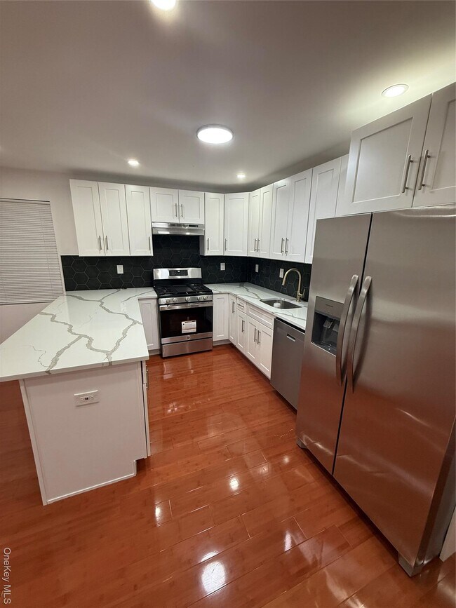 Foto del edificio - 107-13 220th St