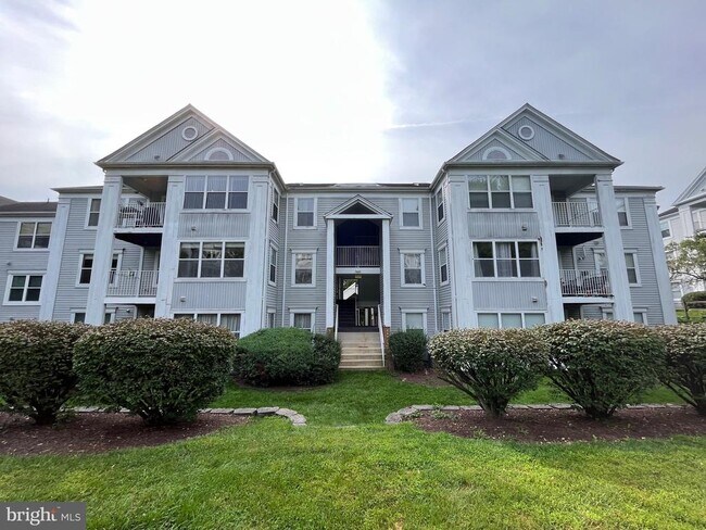 Building Photo - 14104 Valleyfield Dr