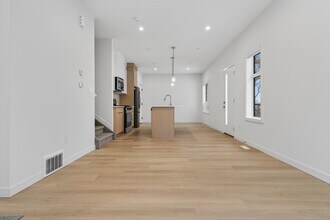 Building Photo - 12847 103 St NW