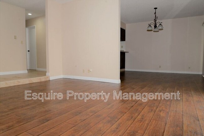 Building Photo - 23A Lemon Dr
