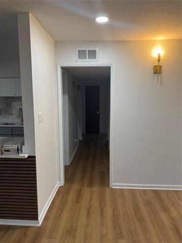 Foto del edificio - 3117 Longbow Ct