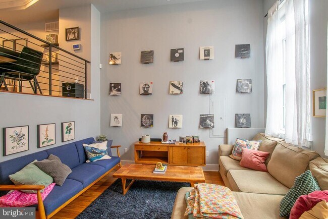Foto del edificio - 607 McClellan St