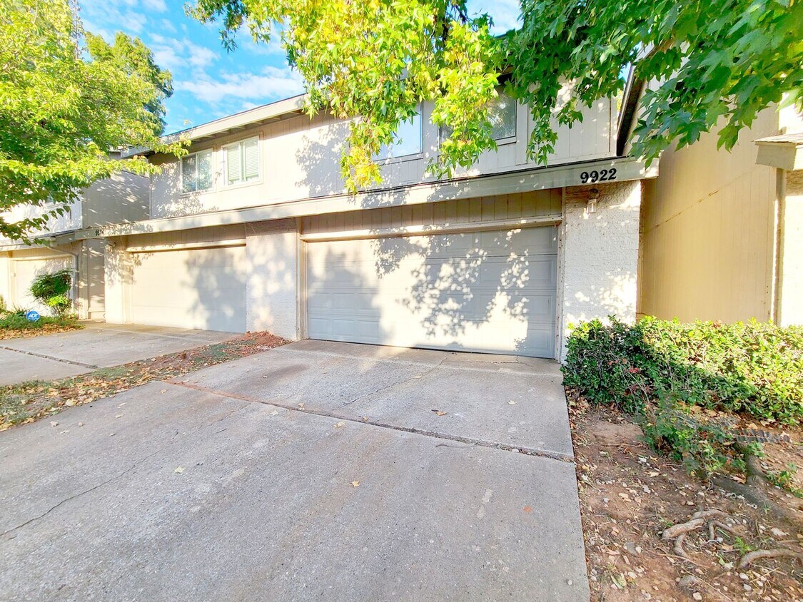 9922 Hefner Village Dr, Oklahoma City, OK 73162 House Rental in