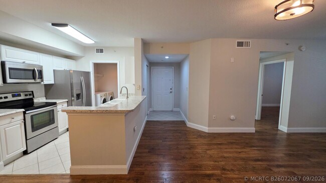 Foto del edificio - 5090 Fairways Cir