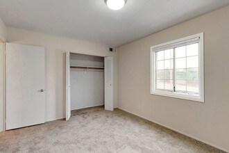 Building Photo - Westwood Apartments