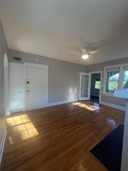 Foto del edificio - 3303 W Empedrado St