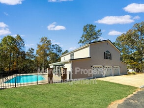Building Photo - 317 Hunter Rd