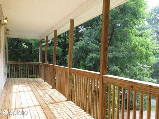 Building Photo - 5 Crestview Ct